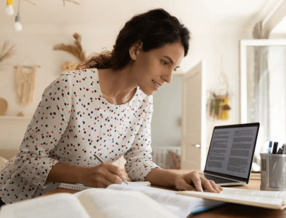 En rédaction web, le rédacteur humain est nettement supérieur à l'IA.  