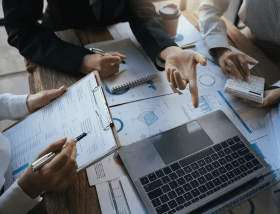 Un apport annuel retrace tous les accomplissements d'une entreprise sur une année.
