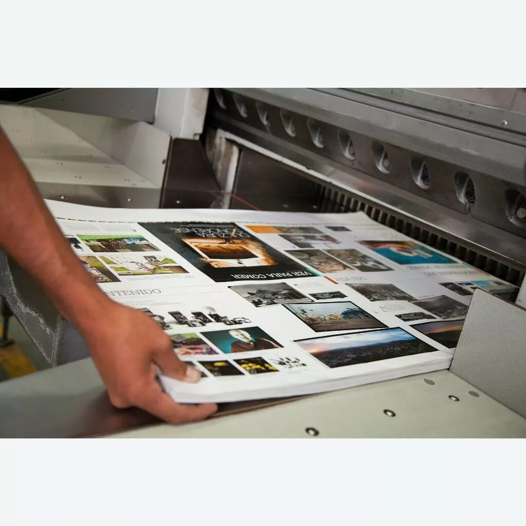 L'agence print imprime ses supports.